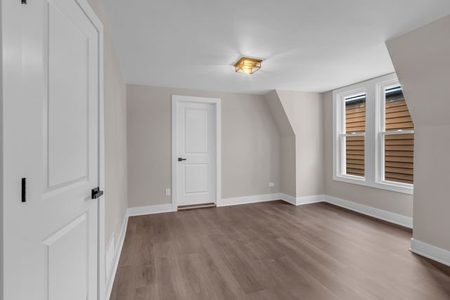 3823 W Wabansia Avenue, Chicago, IL 60647