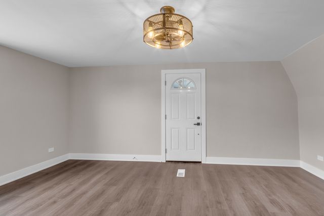 3823 W Wabansia Avenue, Chicago, IL 60647