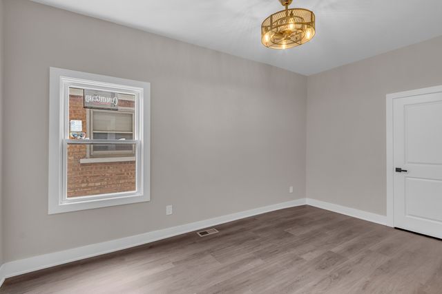 3823 W Wabansia Avenue, Chicago, IL 60647