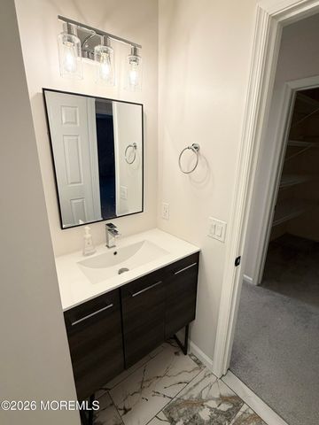 41 Weller Place 217, Holmdel, NJ 07733