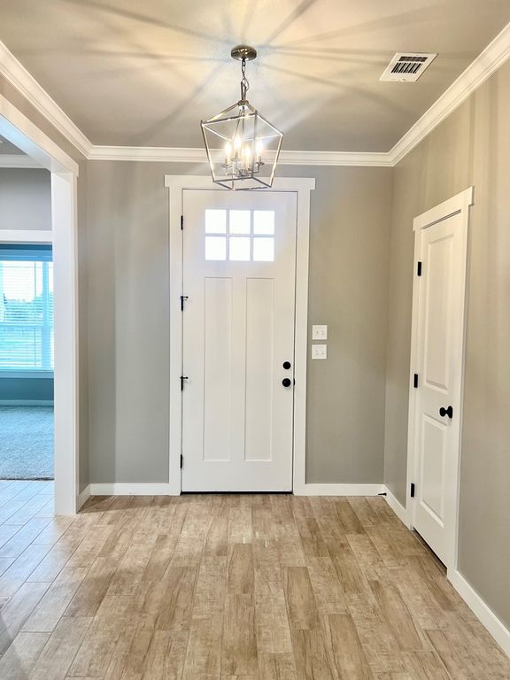 Image 2 of property listing at 3914 Ruth Lane, San Angelo, TX 76904