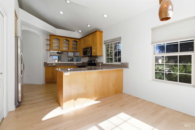 4550 W Brassie Ct, Meridian, ID 83646