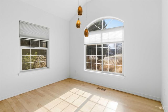 4550 W Brassie Ct, Meridian, ID 83646