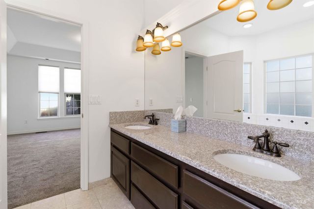 4550 W Brassie Ct, Meridian, ID 83646