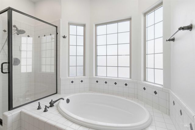 4550 W Brassie Ct, Meridian, ID 83646