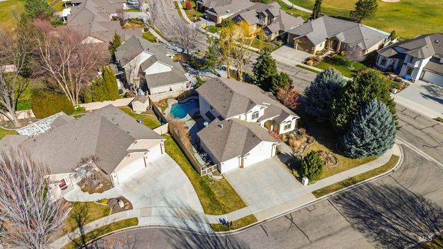 4550 W Brassie Ct, Meridian, ID 83646