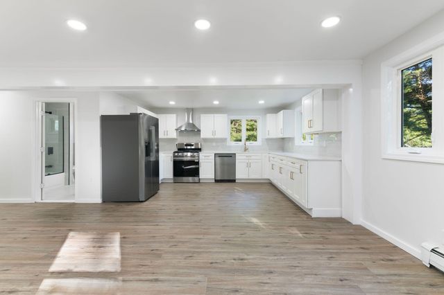 172 Franklin Road, Vernon, VT 05354