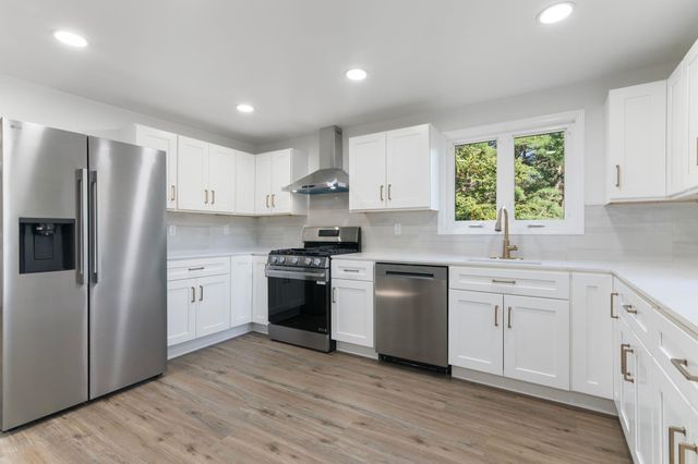 172 Franklin Road, Vernon, VT 05354