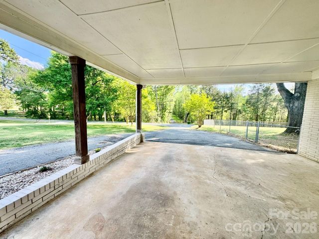 1160 Alvin Hough Road, Midland, NC 28107