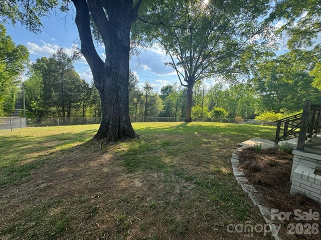 1160 Alvin Hough Road, Midland, NC 28107