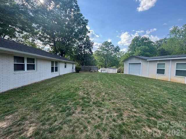 1160 Alvin Hough Road, Midland, NC 28107