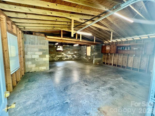 1160 Alvin Hough Road, Midland, NC 28107