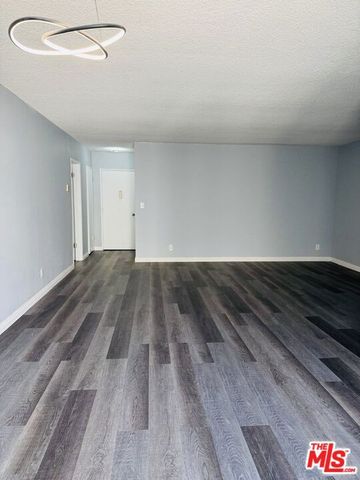 360 S Kenmore Avenue 305, Los Angeles, CA 90020