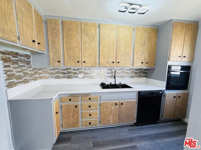 360 S Kenmore Avenue 305, Los Angeles, CA 90020