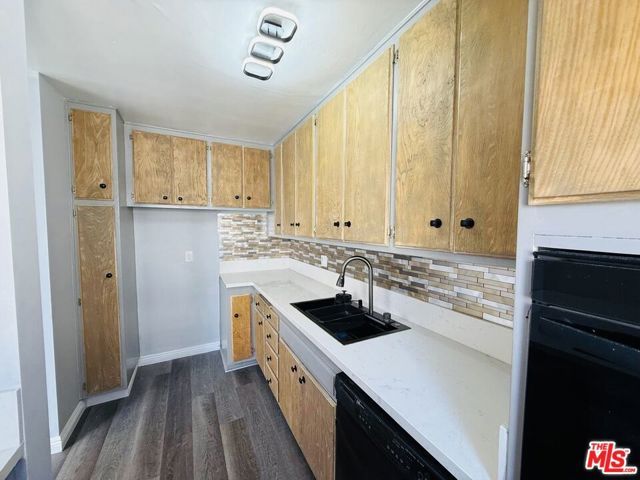 360 S Kenmore Avenue 305, Los Angeles, CA 90020