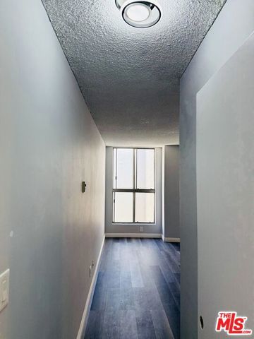 360 S Kenmore Avenue 305, Los Angeles, CA 90020