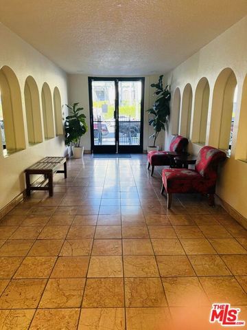 360 S Kenmore Avenue 305, Los Angeles, CA 90020