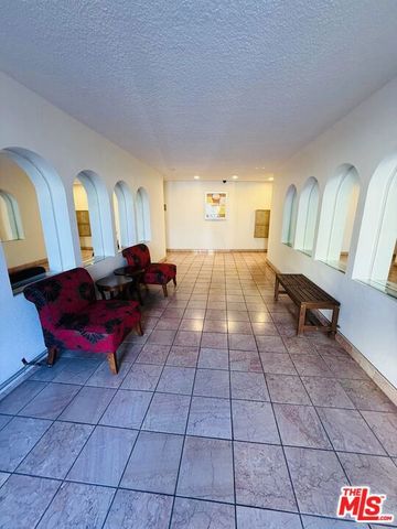 360 S Kenmore Avenue 305, Los Angeles, CA 90020