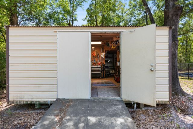 1259 Black Creek Boulevard, Freeport, FL 32439
