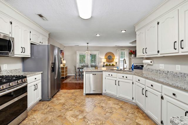 1111 Nicole Drive, Manning, SC 29102