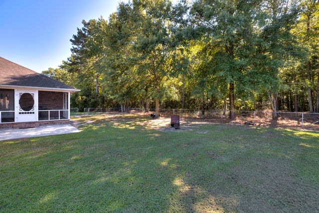 1111 Nicole Drive, Manning, SC 29102
