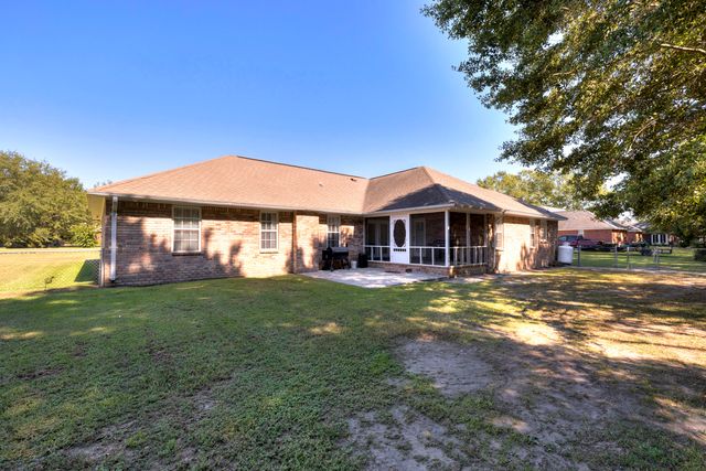 1111 Nicole Drive, Manning, SC 29102