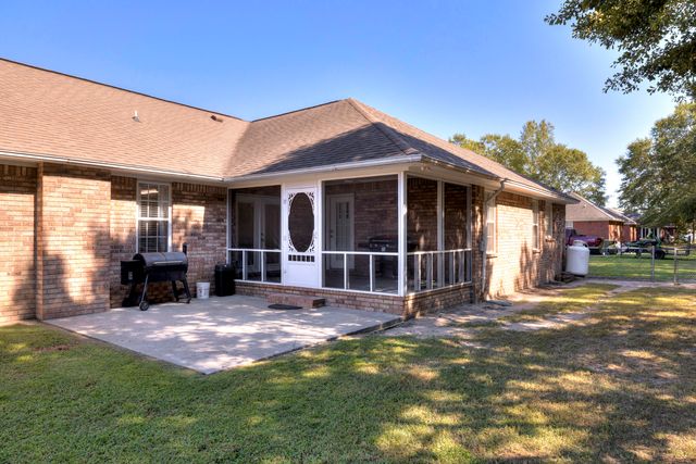 1111 Nicole Drive, Manning, SC 29102