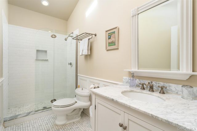 8 Mountain Laurel Lane, Southampton, NY 11968