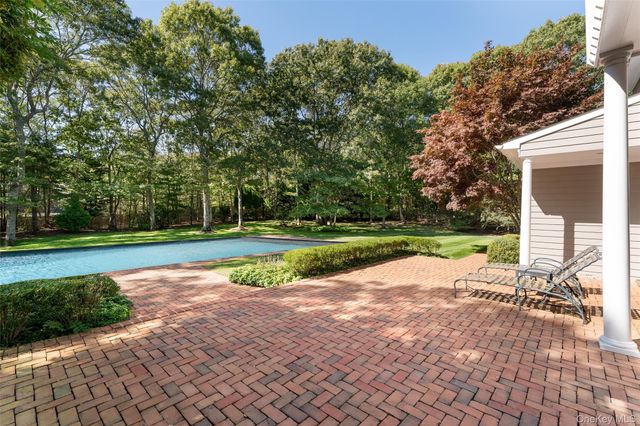 8 Mountain Laurel Lane, Southampton, NY 11968