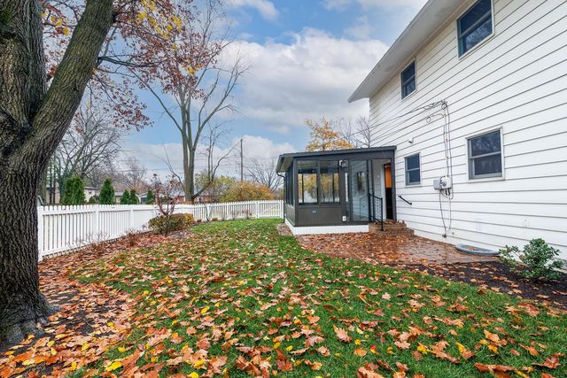 6800 Abbot Place, Worthington, OH 43085