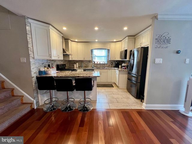 2988 WELSH RD, Philadelphia, PA 19152