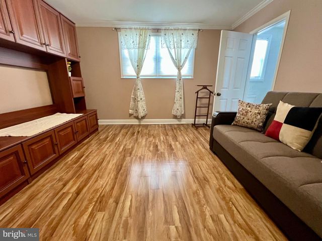 2988 WELSH RD, Philadelphia, PA 19152