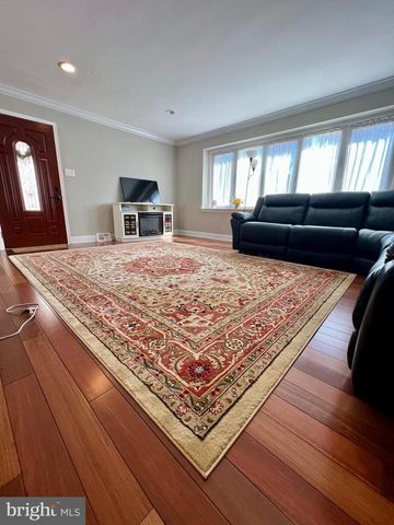 2988 WELSH RD, Philadelphia, PA 19152