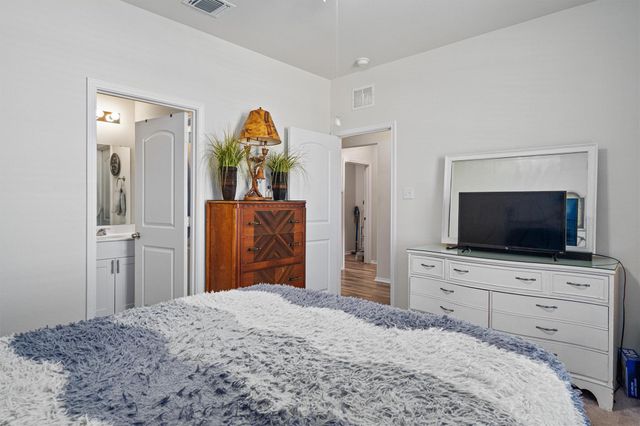 160 Gunther WAY, Taylor, TX 76574