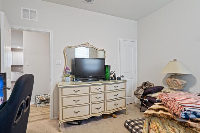 160 Gunther WAY, Taylor, TX 76574