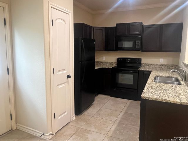 6602 Arancione Ave Unit 102, San Antonio, TX 78233