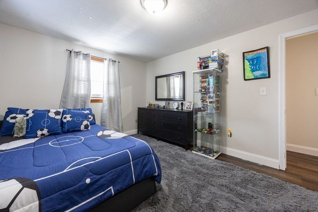 222 Blackstone St, Bellingham, MA 02019