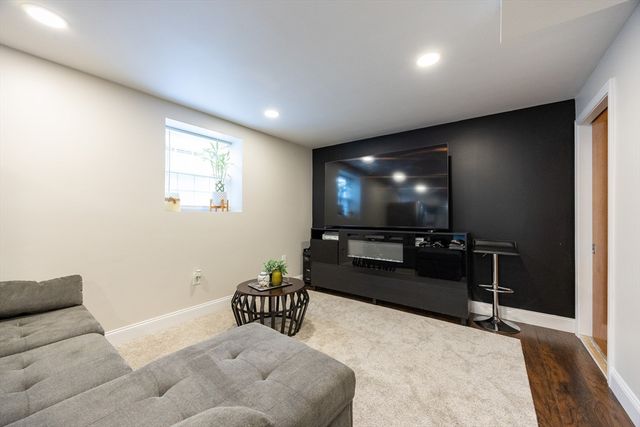 222 Blackstone St, Bellingham, MA 02019