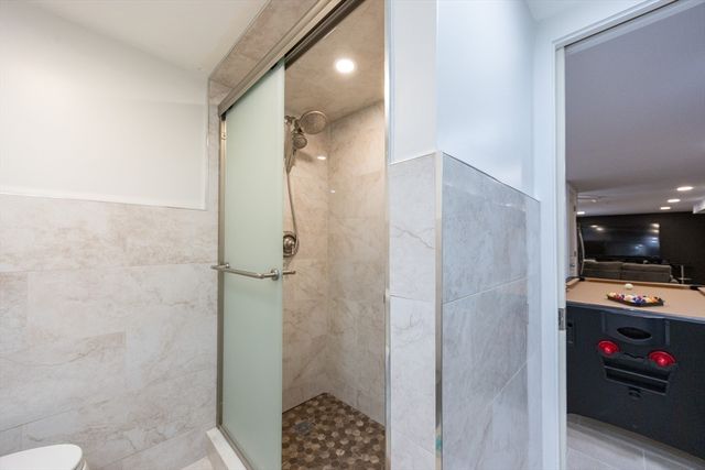 222 Blackstone St, Bellingham, MA 02019