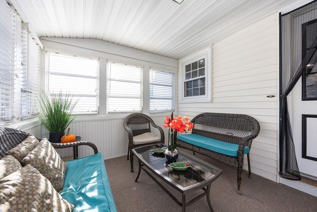 222 Blackstone St, Bellingham, MA 02019