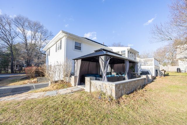 222 Blackstone St, Bellingham, MA 02019