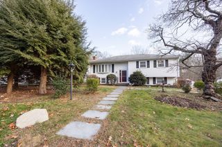 222 Blackstone St, Bellingham, MA 02019