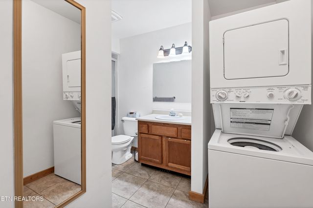 832 Christy Lane, Townsend, TN 37882