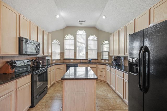 3713 Appalachian Way, Flower Mound, TX 75022