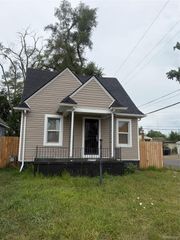 20257 Stoepel Street, Detroit, MI 48221