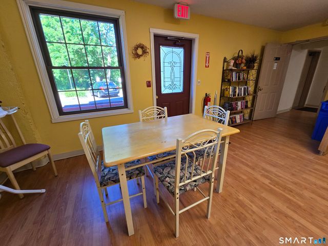 24 West Road 16, Ellington, CT 06029