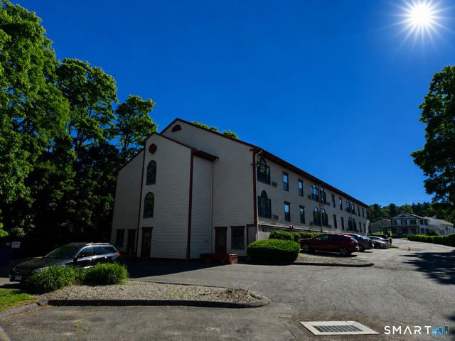 24 West Road 16, Ellington, CT 06029
