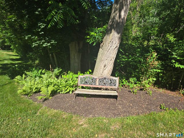 24 West Road 16, Ellington, CT 06029