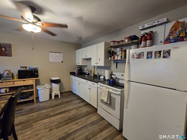 24 West Road 16, Ellington, CT 06029