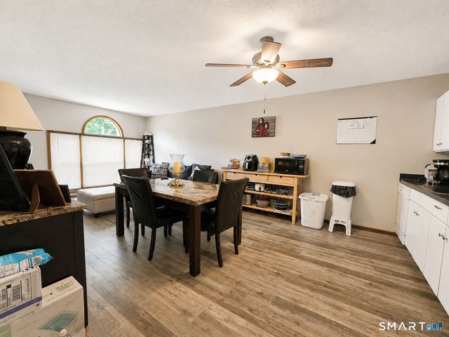 24 West Road 16, Ellington, CT 06029
